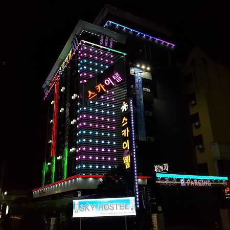 Sky Hotel Changwon Exterior foto